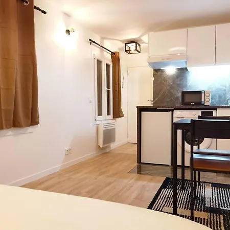 New Renoveted In Calm Area Near Nation N11-283 Appartamento